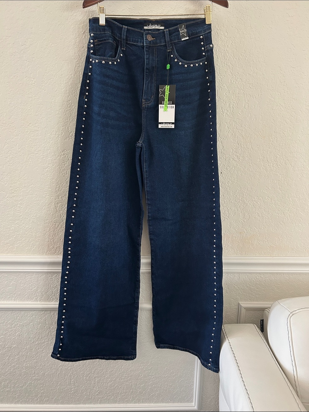 Vibrant Dark Blue Wide-Leg Jeans with Silver Stud Trim